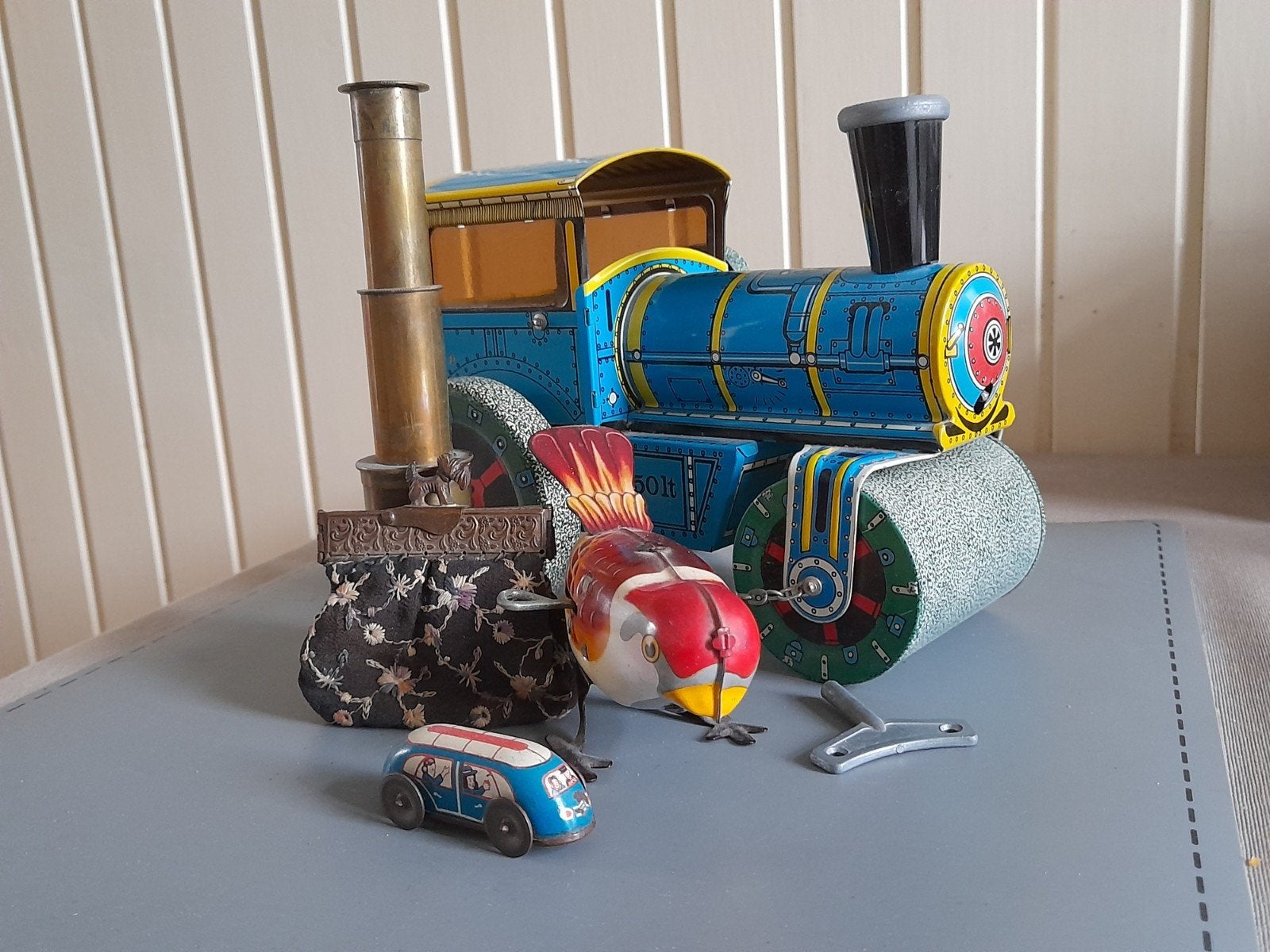 LOTJE OUD ( BLIKKEN, METALEN) SPEELGOED, Verzenden