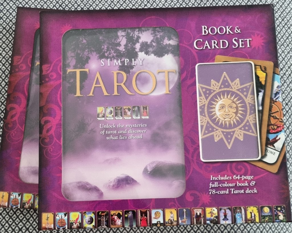 Simply Tarot (met kernwoorden), Boeken, Ophalen, Achtergrond en Informatie, Tarot of Kaarten leggen, Nieuw