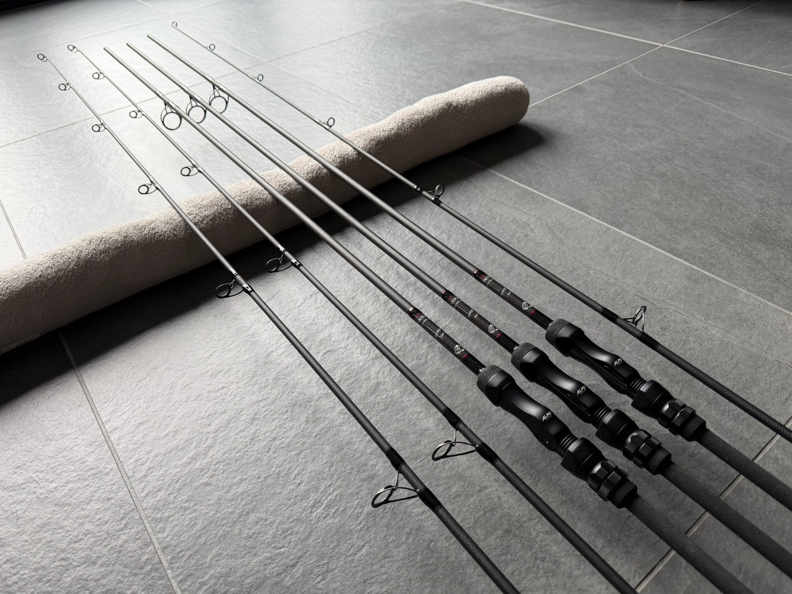 3 x Rod Visions Victory Renegade 10,6ft 2,75lbs NIEUWSTAAT!, Ophalen, Zo goed als nieuw, Complete set