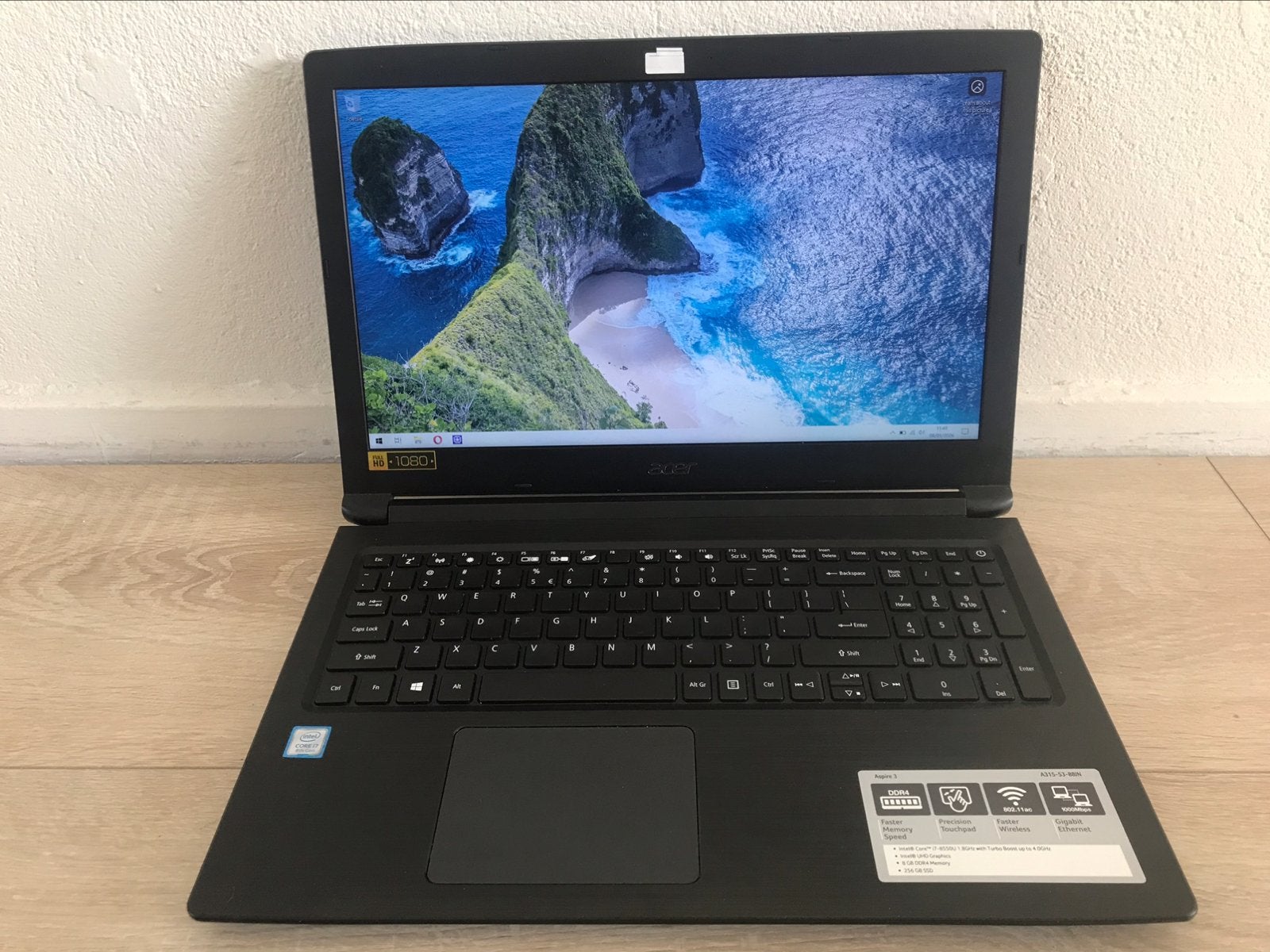 Acer laptop Intel I7 8550U - 8GB DDR4 geheugen - 256GB SSD, Computers en Software, Windows Laptops, Ophalen of Verzenden