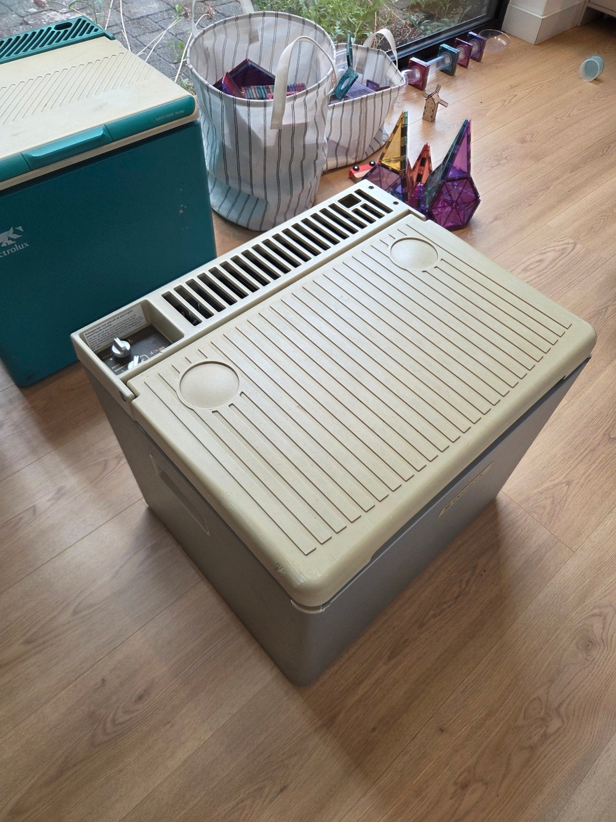 Dometic RC1600EGP Koelbox camping stille absorbsie koelkast, Ophalen, Gebruikt, Elektrisch