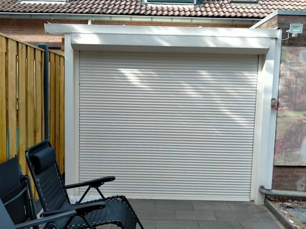 elektrische rolluik, Ophalen, 200 cm of meer, Wit, Zo goed als nieuw