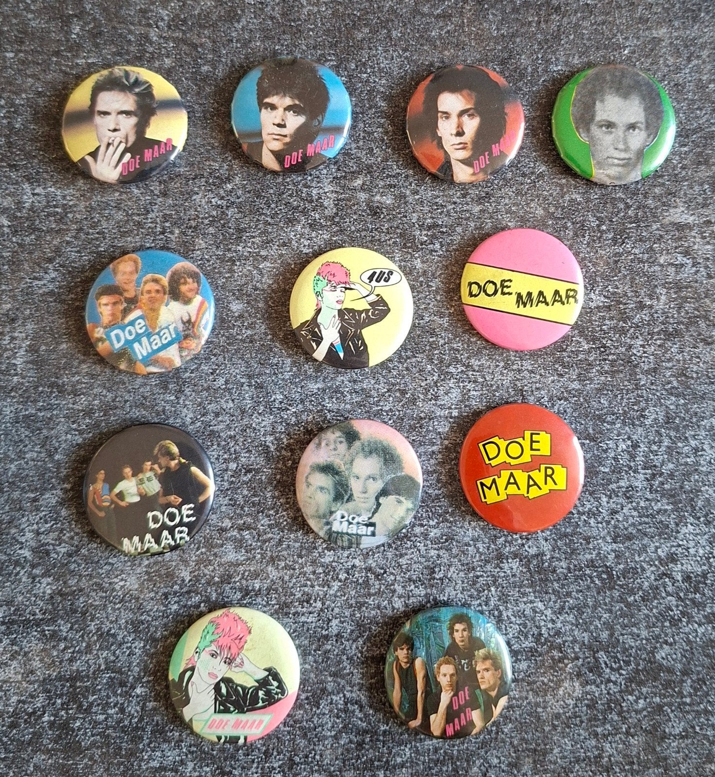 12 Doe Maar buttons ( Vintage) jaren 80, Verzamelen, Ophalen of Verzenden, Gebruikt