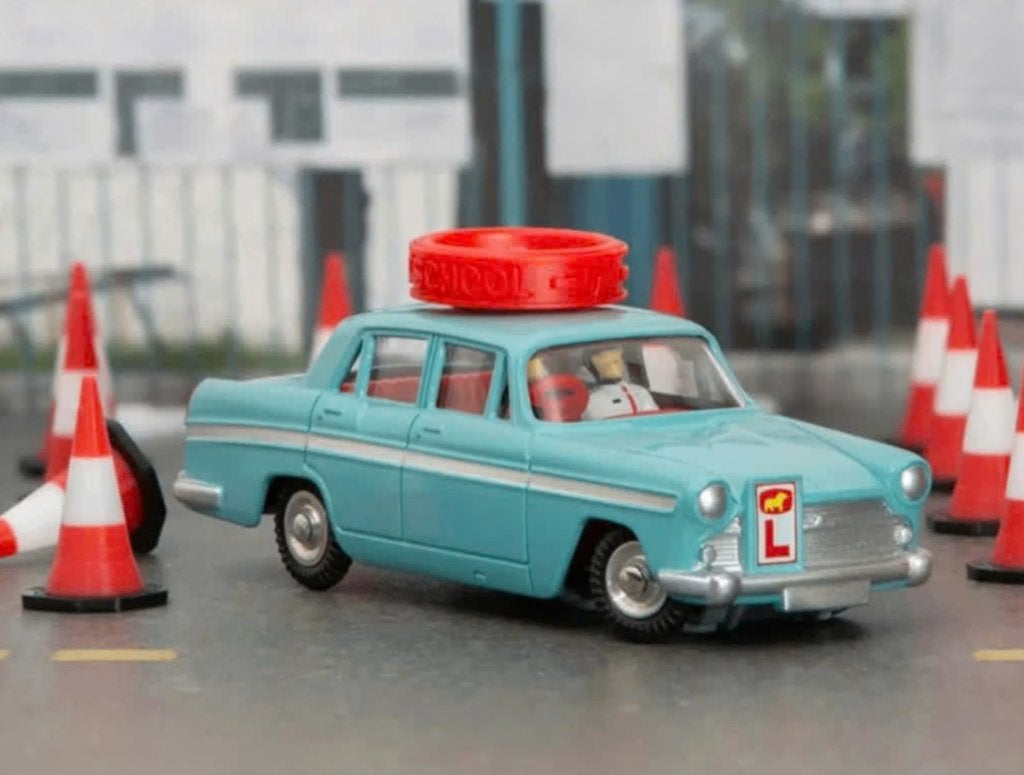Austin A60 Luxe Motor RIJ- School CORGI NEW 1/47 ref.  236, Verzenden, Nieuw, Auto, Corgi
