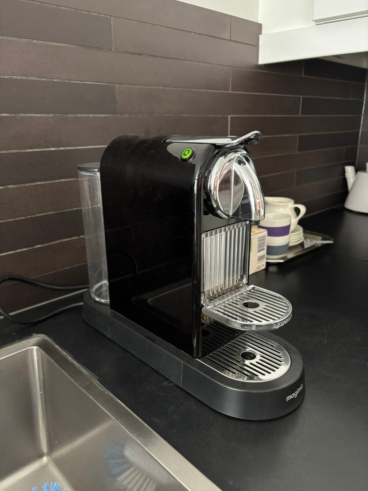 Nespresso - Magimix Citiz black, Witgoed en Apparatuur, Koffiezetapparaten, Ophalen, Zo goed als nieuw, Koffiepads en cups, Afneembaar waterreservoir