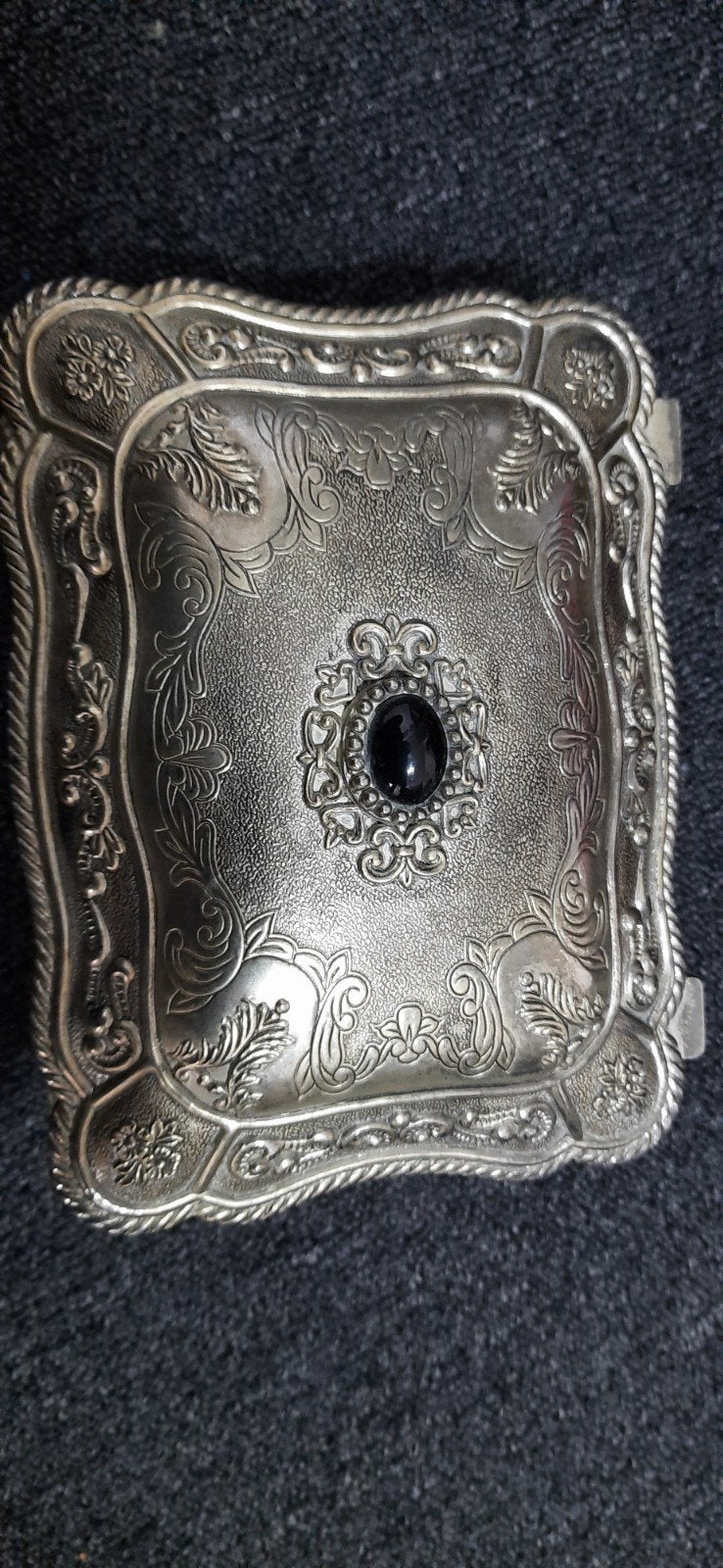 Vintage Zilverkleurig Juwelendoosje met Zwarte Steen, Ophalen of Verzenden