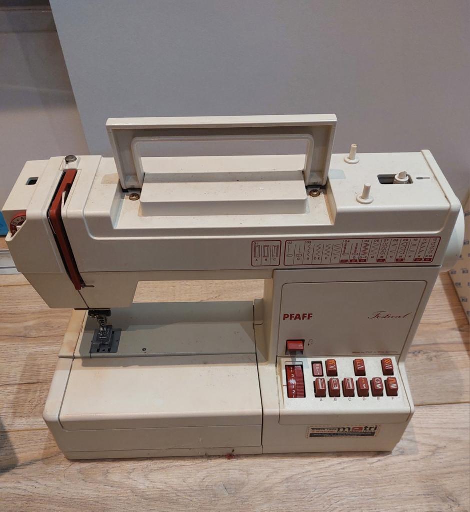 Pfaff naaimachine, Hobby en Vrije tijd, Naaimachines en Toebehoren, Ophalen, Gebruikt, Naaimachine, Pfaff