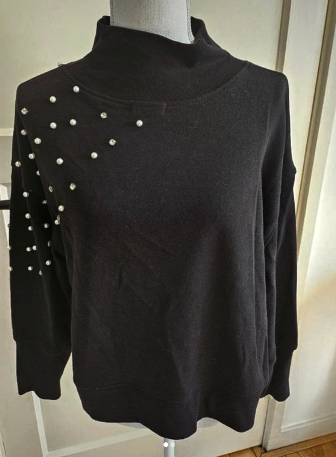 Mooie zwarte trui met parels en strass steentjes, maat M, Ophalen of Verzenden, Zo goed als nieuw, Maat 38/40 (M), Zwart