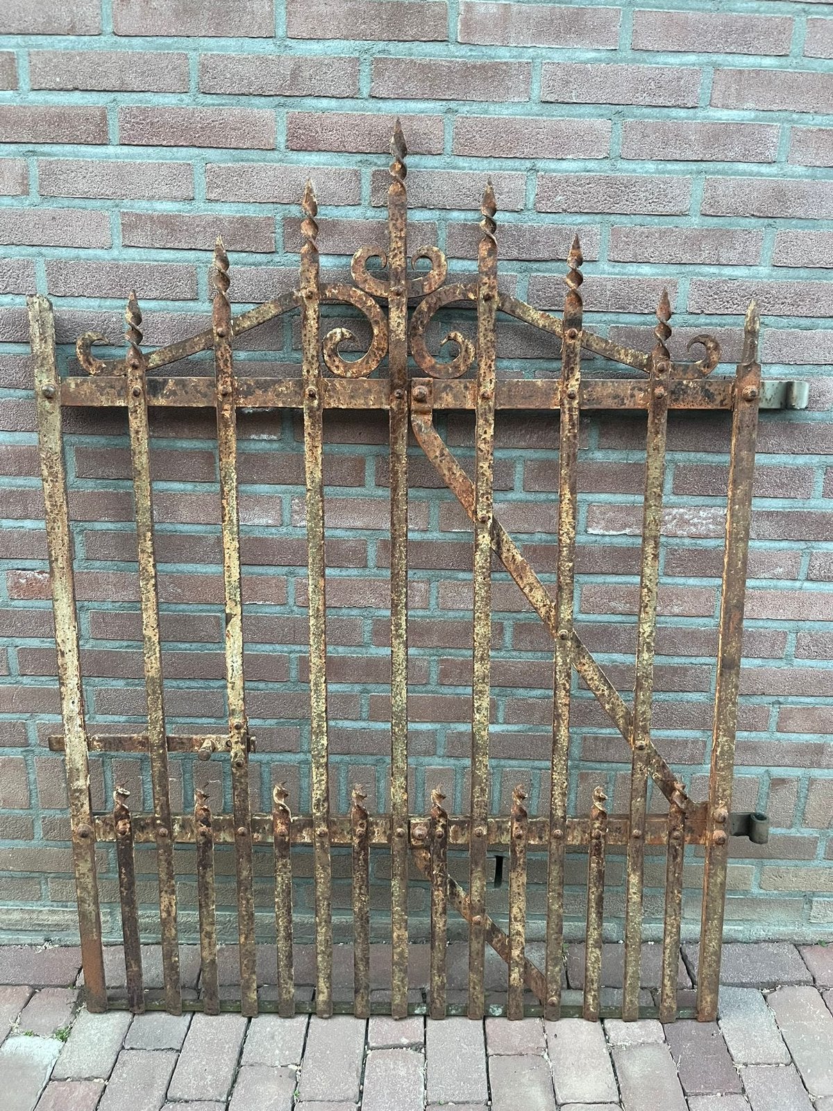 Antieke smeedijzer/geklonken looppoort, Tuin en Terras, Tuinhekken en Hekwerk, Ophalen, Zo goed als nieuw, IJzer, Sierhekwerk
