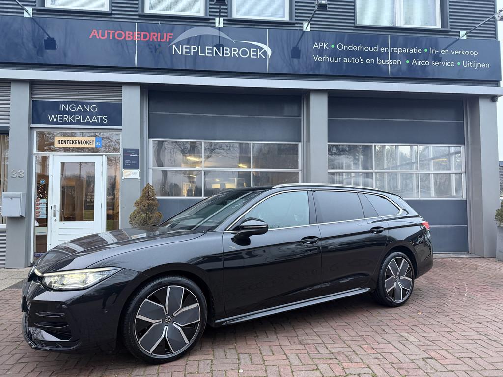 Volkswagen Passat Variant 1.5 eTSI R-Line Edition 150pk | Pa, Auto's, Volkswagen, 4 cilinders, 150 pk, Zwart, 19 km/l