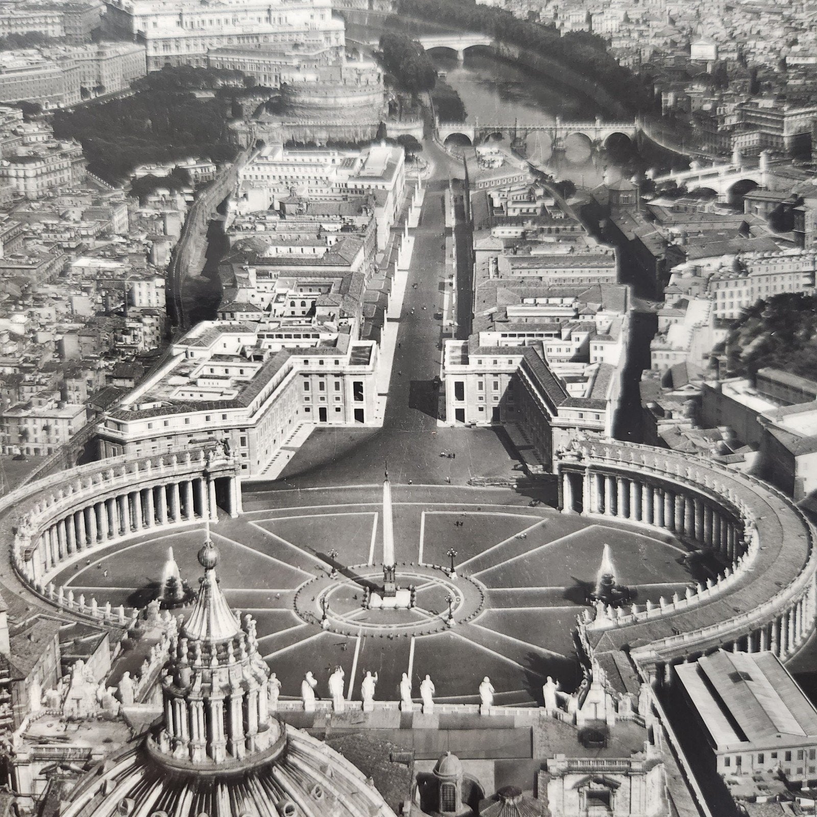 Echte foto: Rome, Sint-Pietersplein vanuit de lucht, Verzamelen, Ansichtkaarten | Buitenland, Verzenden, 1960 tot 1980, Ongelopen