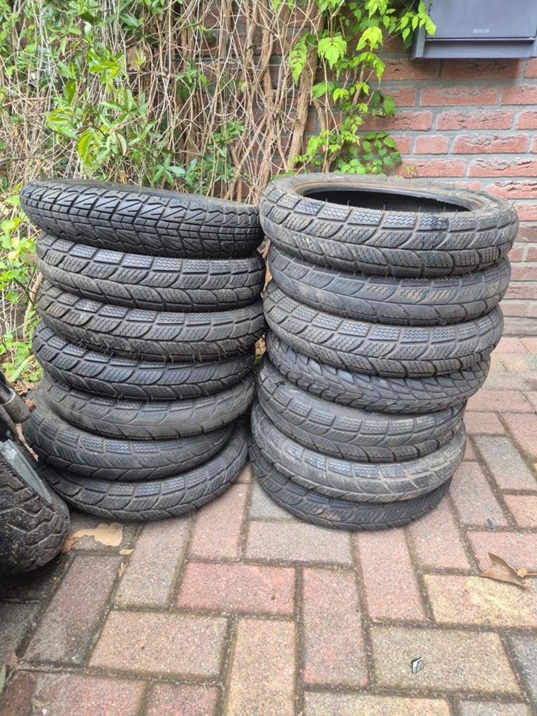 Partij scooter banden 90/90-12, Fietsen en Brommers, Ophalen