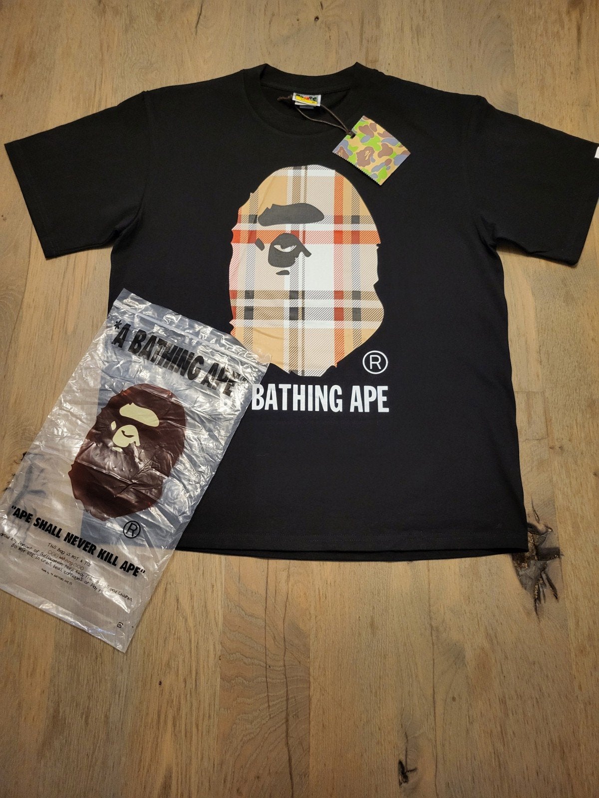 bapeburberry t-shirt, Maat 48/50 (M), Wit, Nieuw, Ophalen of Verzenden