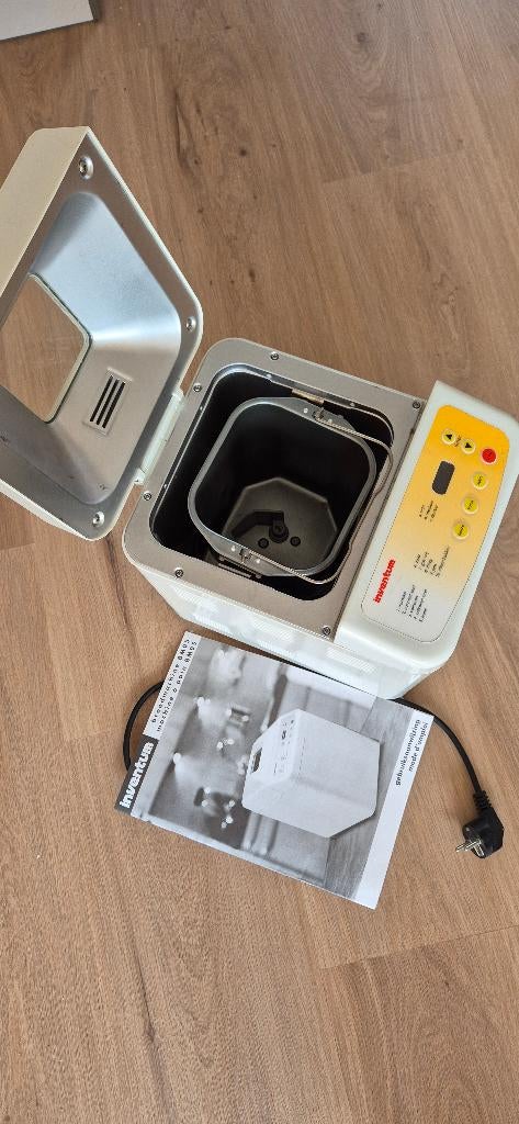 Broodbakmachine, Zo goed als nieuw, 400 tot 800 gram deeg, Kijkvenster, Ophalen