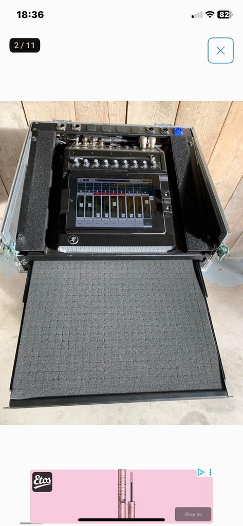 Mackie DL806 met Flightcase/Ipad/lade enz., Muziek en Instrumenten, Versterkers | Bas en Gitaar, Ophalen of Verzenden, Zo goed als nieuw