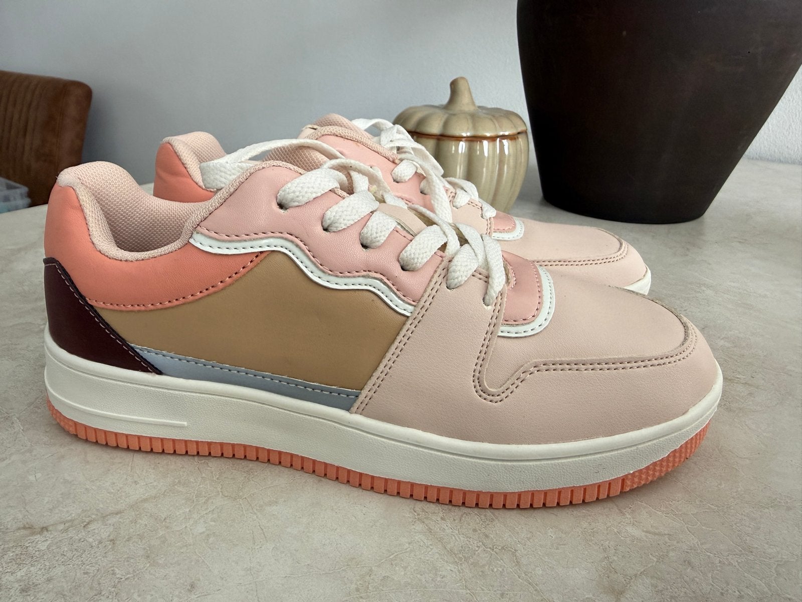 Roze sneakers met comfortabele pasvorm - Maat 37, Kleding | Dames, Schoenen, Nieuw, Ophalen of Verzenden, Sneakers of Gympen, Roze