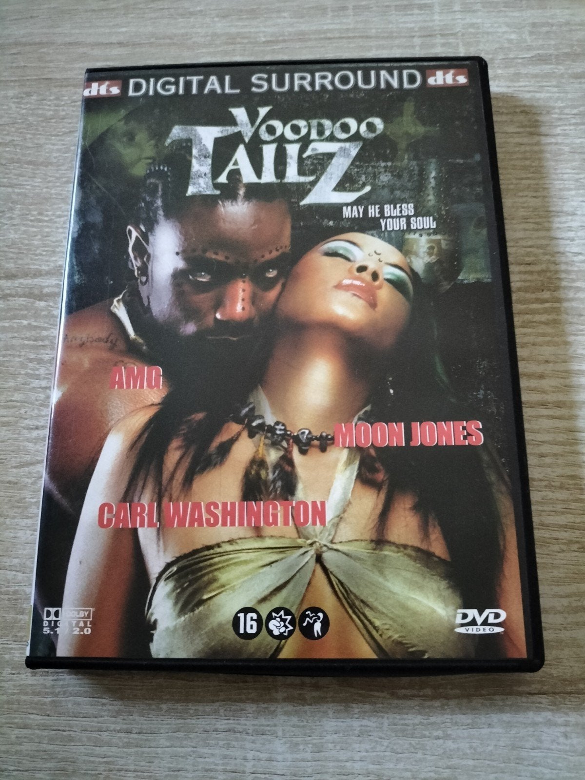 Voodoo tailz, Ophalen of Verzenden