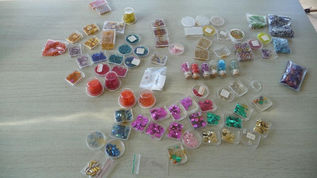 kraaltjes om sieraden mee te maken, Ophalen of Verzenden, Zo goed als nieuw, Kraal