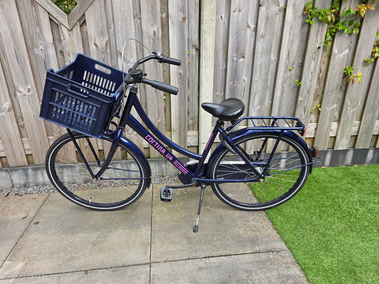 Cortina U4 Transportfiets (kind 26 inch) - Donkerblauw met k, Fietsen en Brommers, Fietsen | Dames | Damesfietsen, Terugtraprem