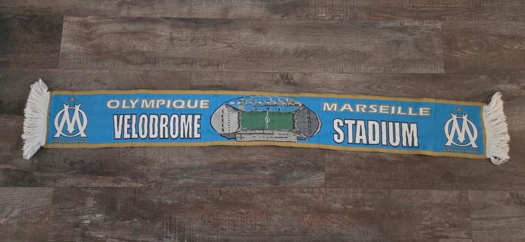 Sjaal Olympique Marseille, Ophalen of Verzenden, Zo goed als nieuw, Buitenlandse clubs, Vaantje of Sjaal