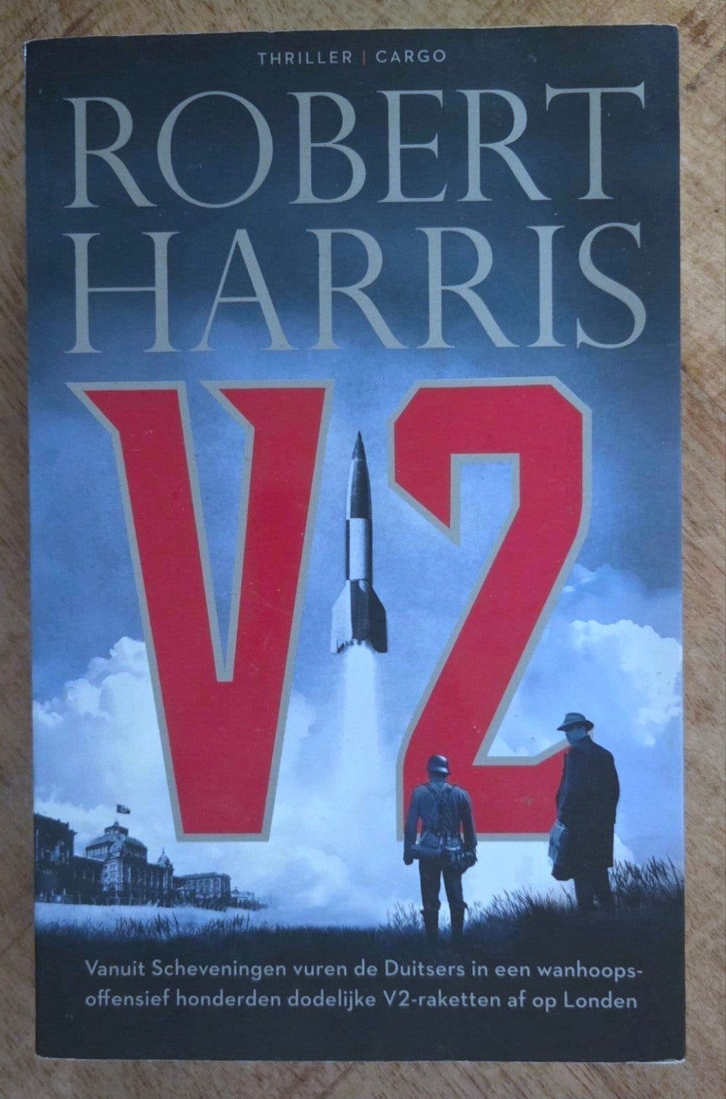 Robert Harris - V2, Boeken, Ophalen of Verzenden, Zo goed als nieuw, Robert Harris