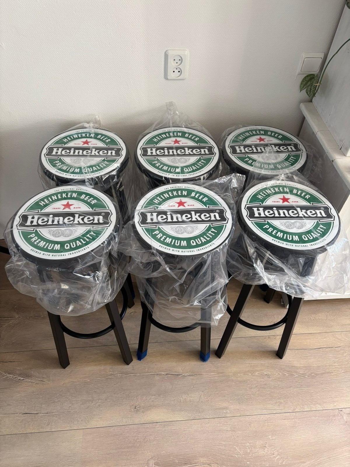 Barkrukken Heinken - horeca kwaliteit, Huis en Inrichting, Barkrukken, 5 krukken of meer, Met voetsteun, 60 tot 90 cm, Nieuw