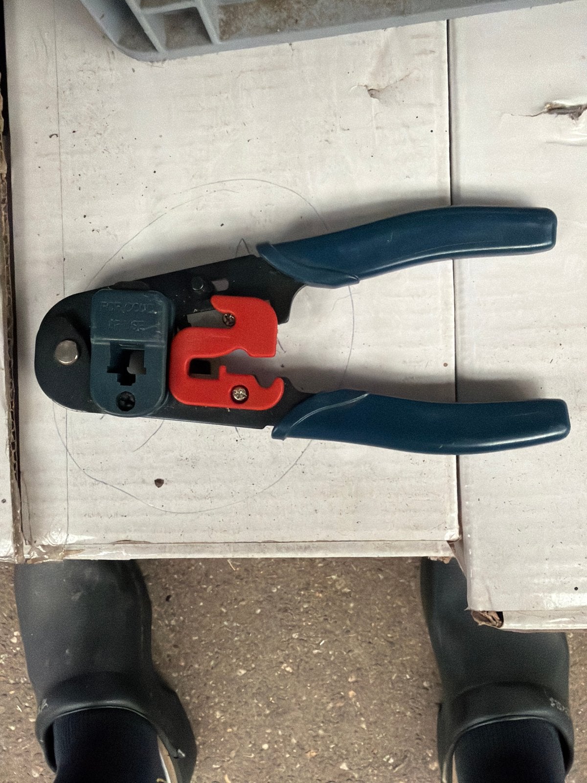 RJ45 krimptang voor netwerkkabels, Ophalen of Verzenden, Gebruikt, Tang, Overige merken