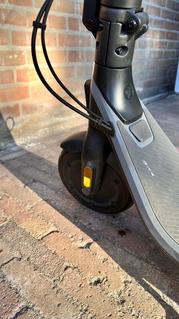 Ninebot E2 Elektrische Step - Zeer Goede Staat, Ophalen, Zo goed als nieuw, Elektrische step (E-scooter)