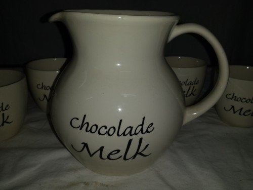 Set Chocolademelk kan met vier mokken, Ter Steege Rijssen, Ophalen of Verzenden, 'T Olde Gre-j, Info@toldegrej.nl, Endepoelstraat 20f Didam