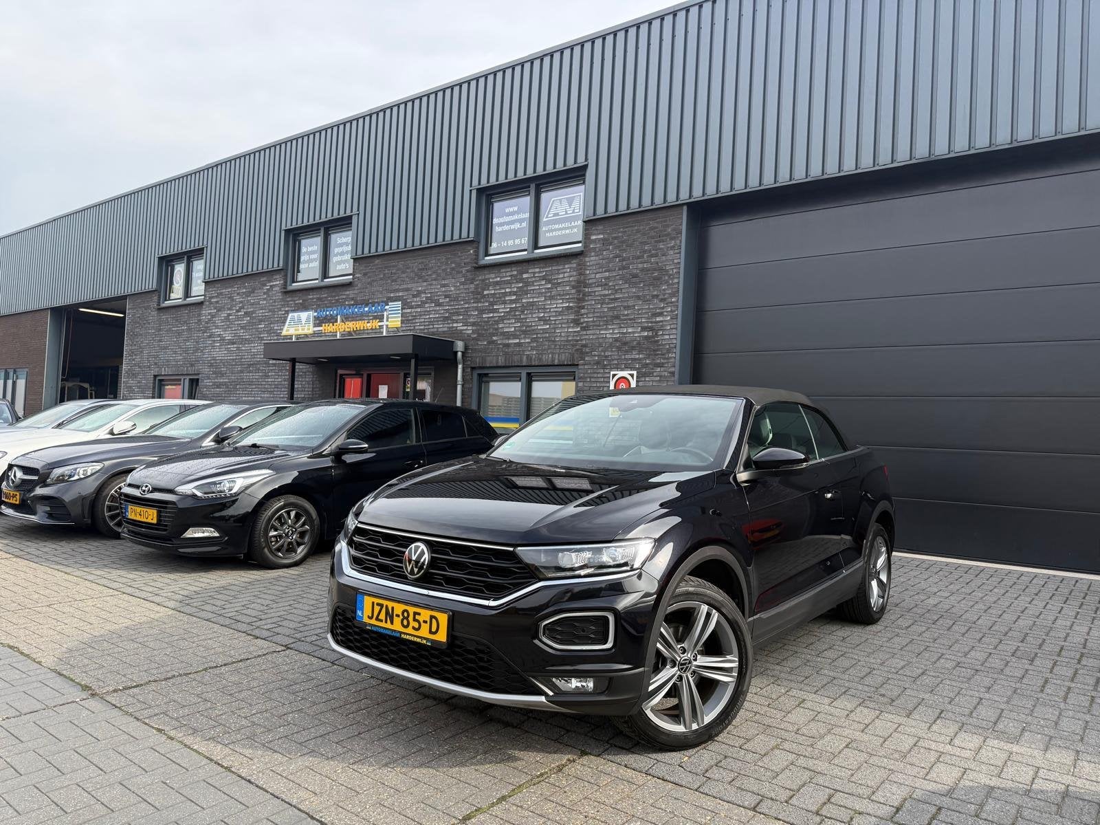 Volkswagen T-Roc Cabrio 1.5 TSI Style | 2E EIGENAAR | 3/6/12, Auto's, Stof, 4 cilinders, Zwart, Bedrijf