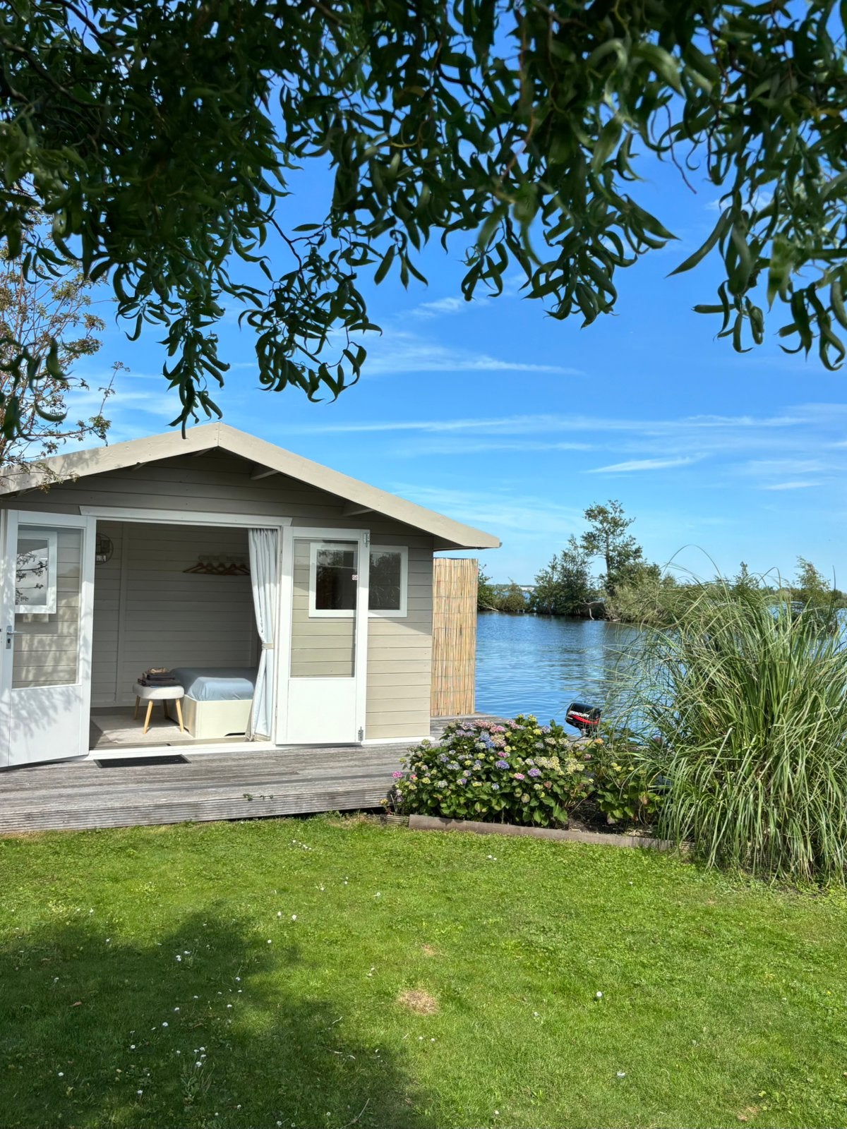 Te huur: Blokhut op de Vinkeveense Plassen, Overige typen, 1 slaapkamer, Overige, Aan meer of rivier