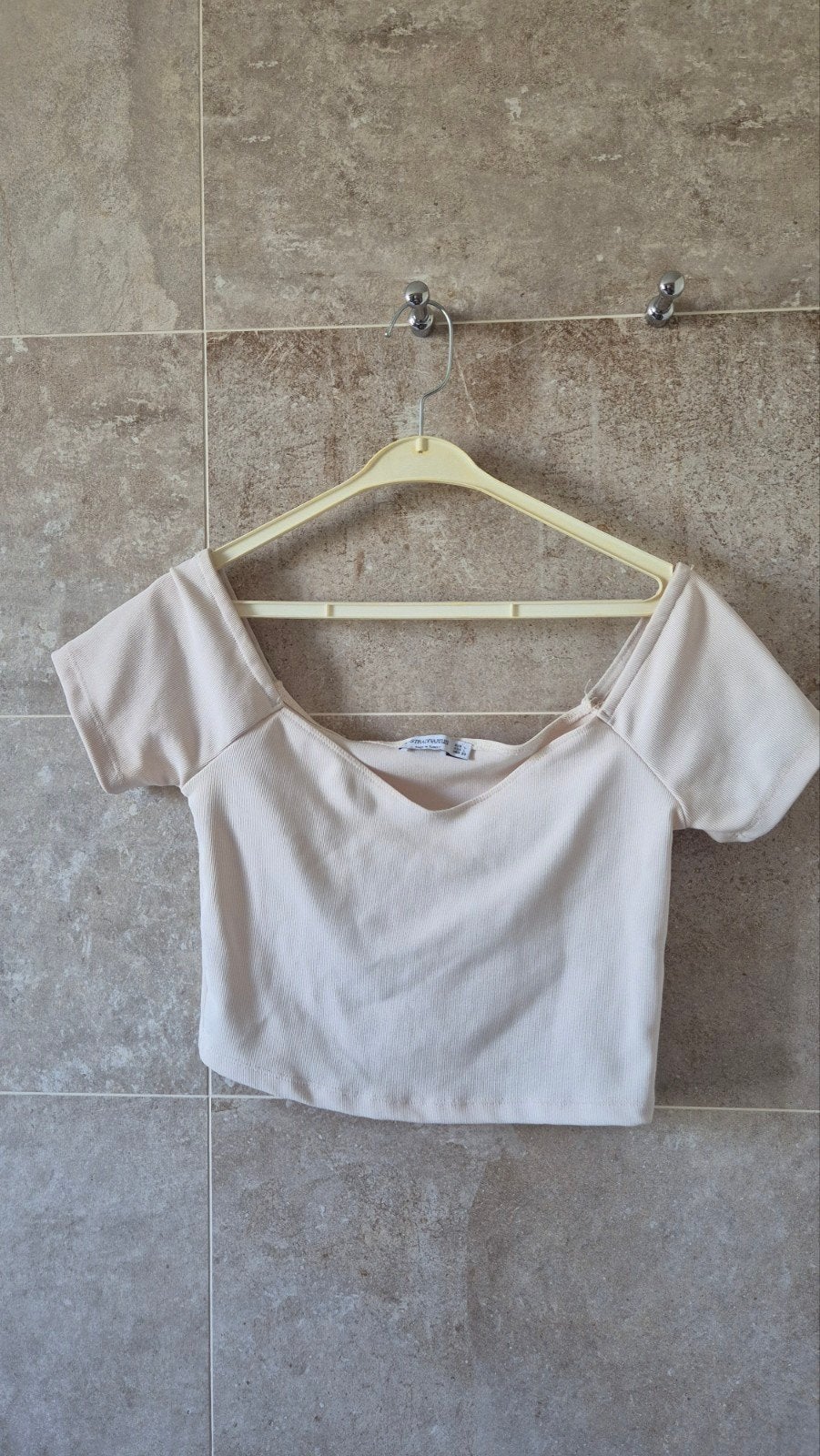 Stradivarius Ribgebreide Cropped Top Maat L, Beige, Maat 42/44 (L), Ophalen of Verzenden, Zo goed als nieuw