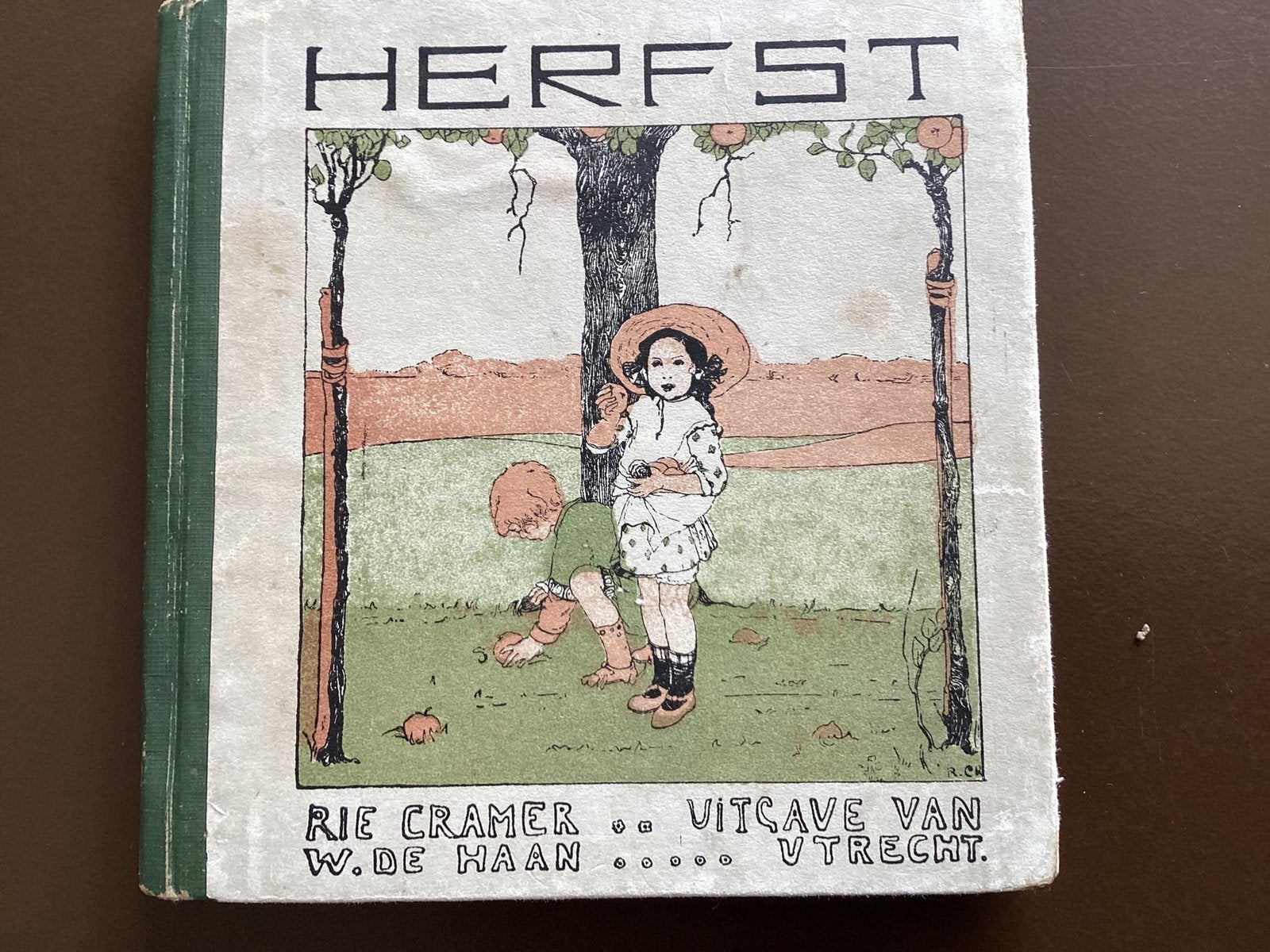 Rie Cramer - Herfst (Uitgave van Utrecht) antiek boekje, Gelezen, Jongen of Meisje, Ophalen of Verzenden, Rie Cramer