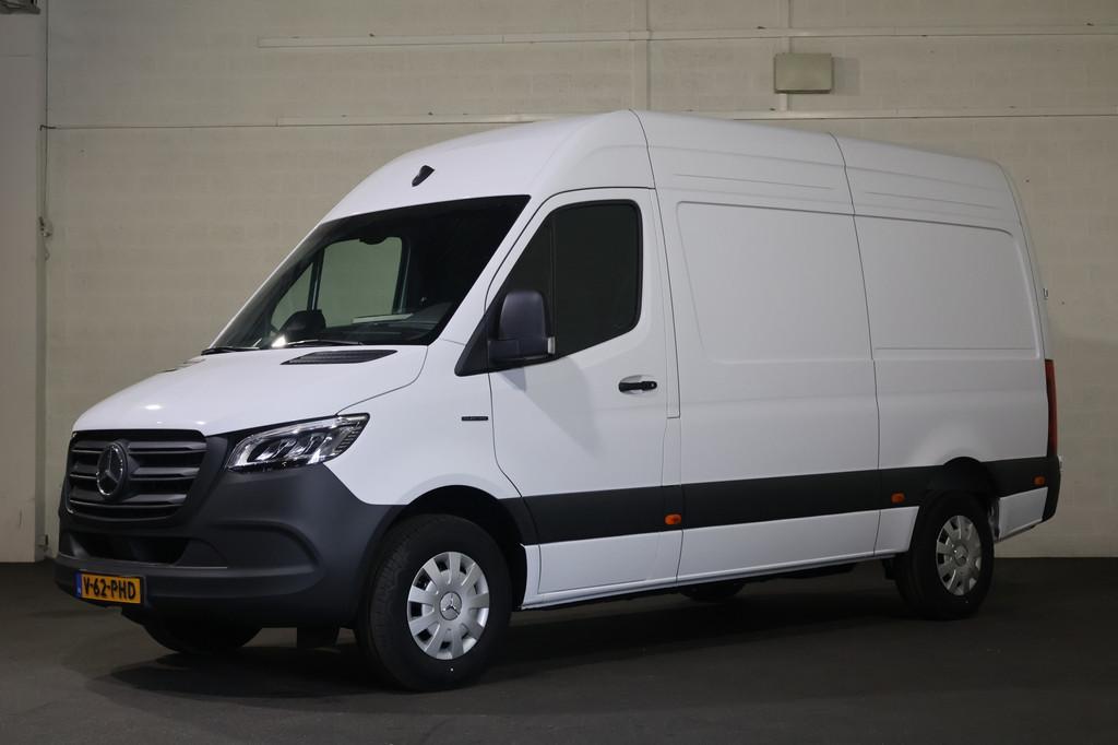 Mercedes-Benz eSprinter 320 81 KWh L2 H2 (bj 2026), Auto's, Automaat, Gebruikt, Multifunctioneel stuurwiel, 2000 kg