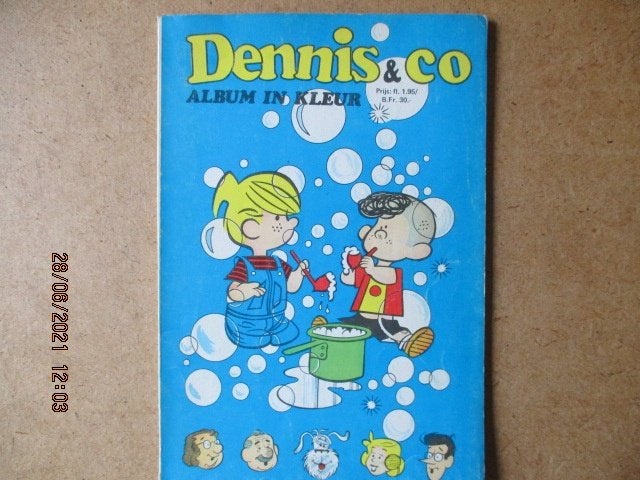 adv4677 dennis en co, Boeken, Stripboeken, Eén stripboek, Ophalen, Gelezen