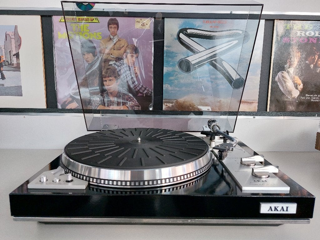 Akai AP-306 met vol jaar garantie, Ophalen, Pitch-regelaar, Zo goed als nieuw, Platenspeler