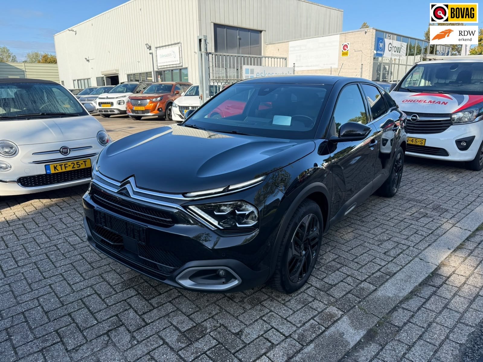 Citroen C4 1.2 PureTech Shine Automaat, Panodak, Navi, Camer, Dealer onderhouden, Automatische klimaatregeling, Gebruikt, 1199 cc