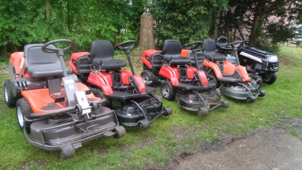 wegens inruil  5 x zitmaaier te koop liefst 1 koop