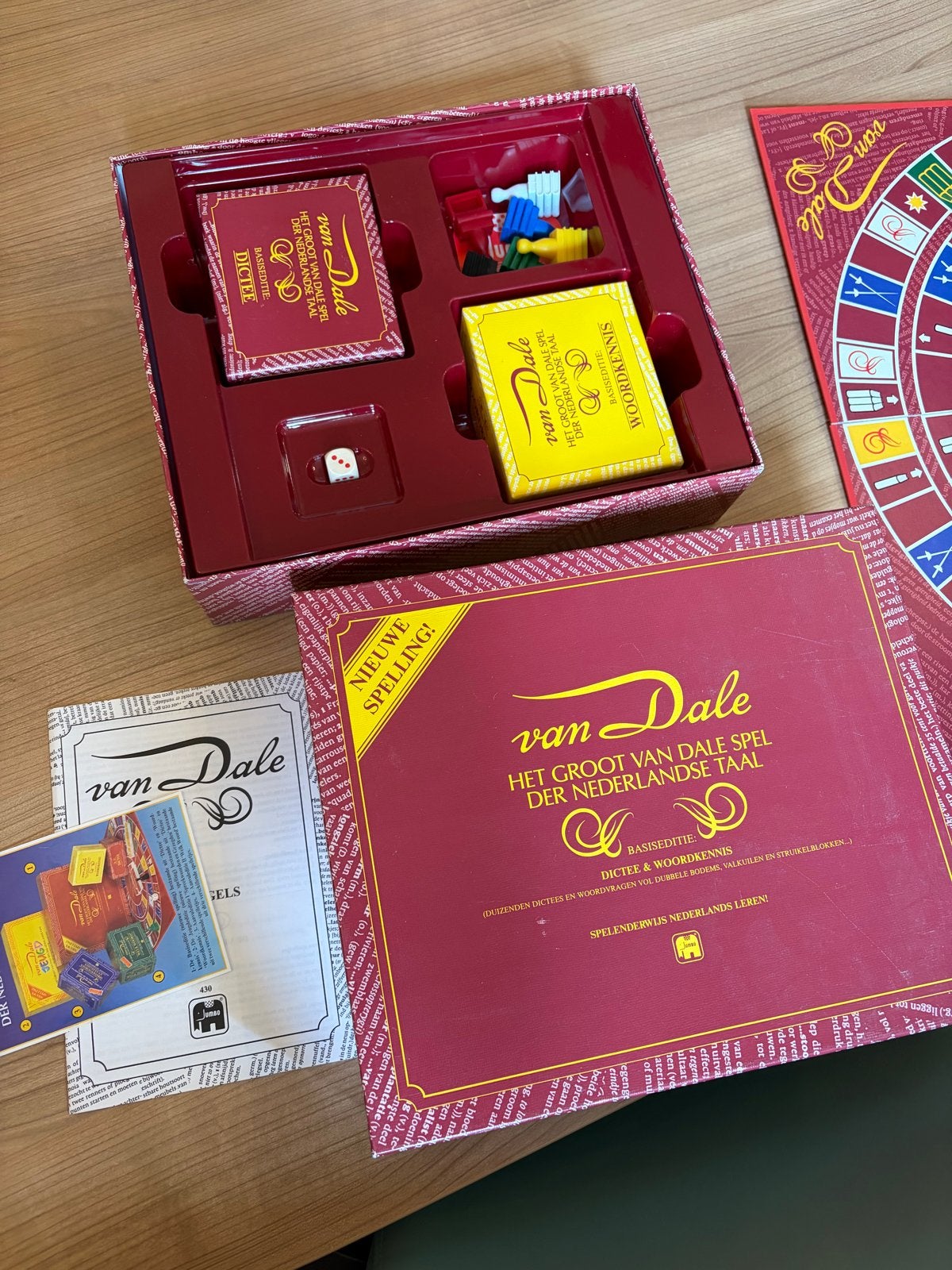 Van Dale Het Groot Spel der Nederlandse Taal, Hobby en Vrije tijd, Drie of vier spelers, Ophalen of Verzenden, Zo goed als nieuw