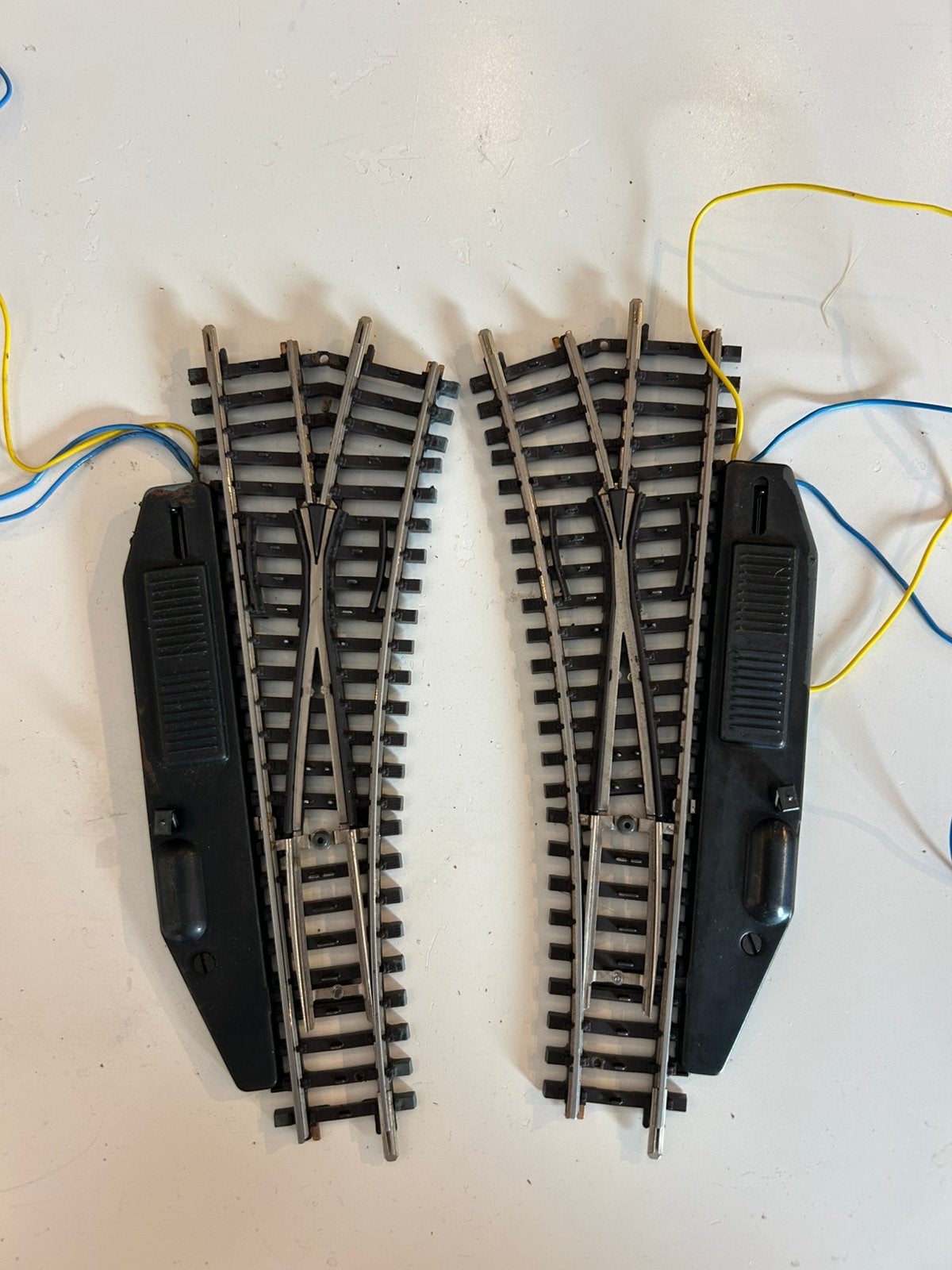 Märklin 2261 H0 elektrische wissels, 2 stuks, Wisselstroom, Gebruikt, Verzenden, Rails