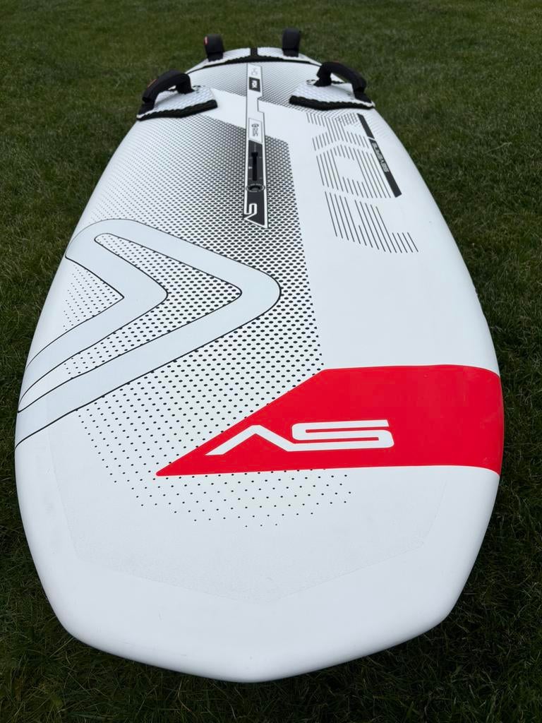 Lichtwindset windsurfen Severne Fox Neil Pryde V8, Watersport en Boten, Windsurfen, Ophalen of Verzenden, Zo goed als nieuw