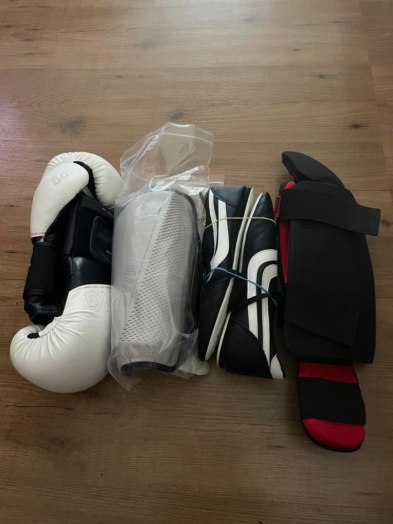 Kickboks compleet set voor kinderen, Ophalen of Verzenden, Zo goed als nieuw, Bokszak