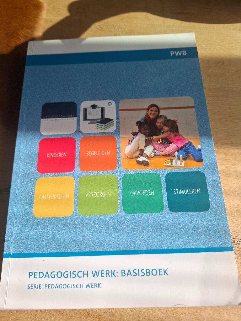 Onderwijsassistent pedagogisch werk, Ophalen of Verzenden, Zo goed als nieuw, Overige niveaus