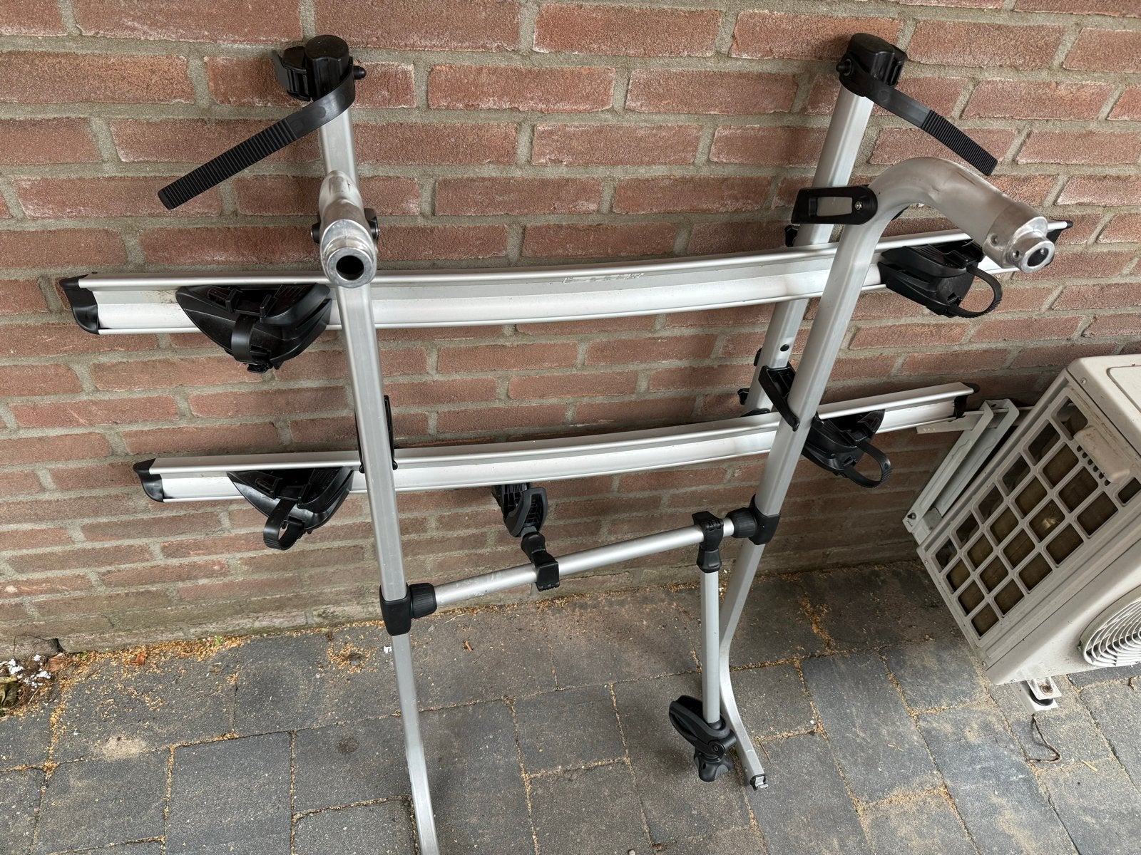 Thule ELITE G2 Fietsendrager voor achterzijde caravan/camper, Ophalen of Verzenden, 2 fietsen, Gebruikt, Achterklepdrager