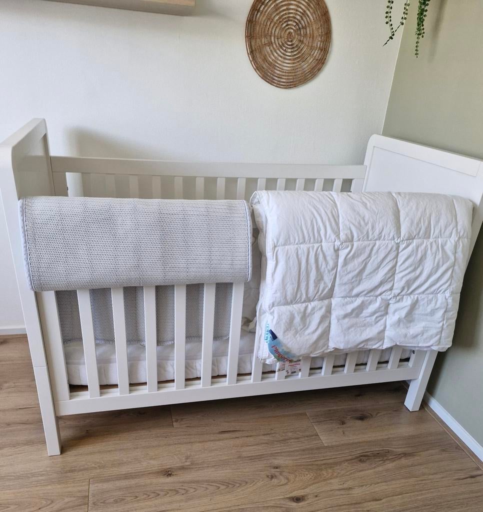 Mooi ledikant van Petit Amelie.  Met vele extra's, Ophalen, 70 tot 85 cm, 140 tot 160 cm, Zo goed als nieuw