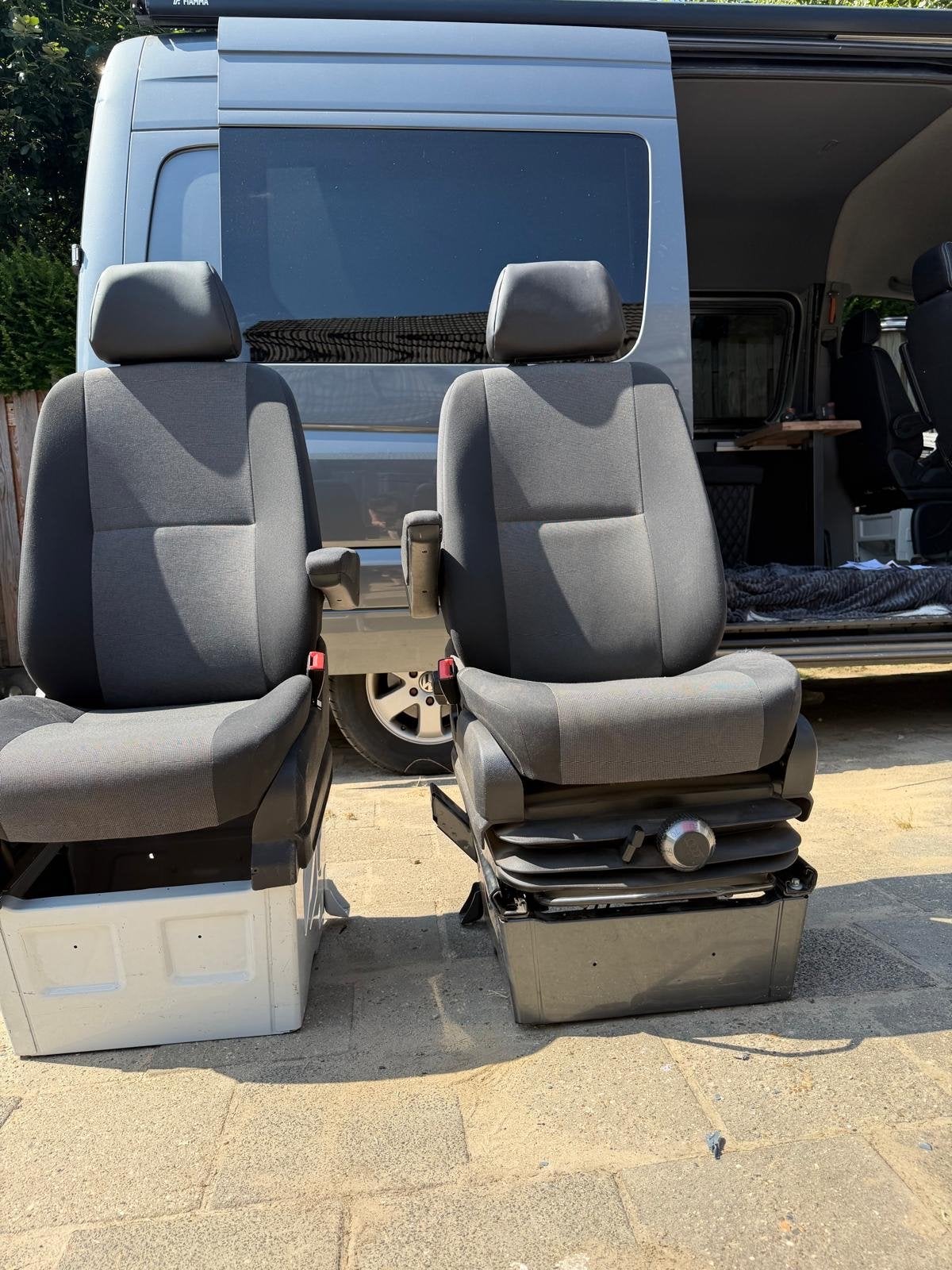Mercedes Sprinter/Crafter stoelen 2016, Auto-onderdelen, Interieur en Bekleding, Ophalen, Gebruikt, Mercedes-Benz