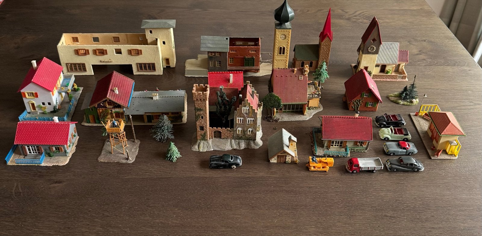 Grote verzameling modelbouw huisjes en toebehoren, Ophalen, Gebruikt, 1:32 tot 1:50