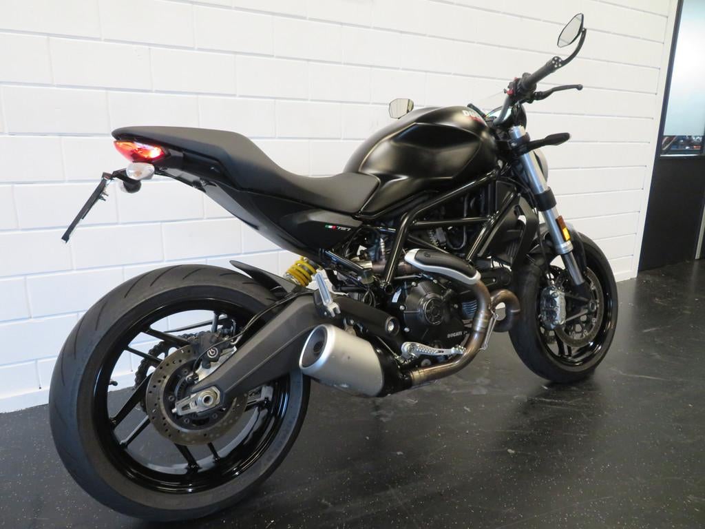 Ducati MONSTER 797 BLACK EDITION HISTORIE! (bj 2017), Motoren, Motoren | Ducati, Bedrijf, 797 cc, Naked bike