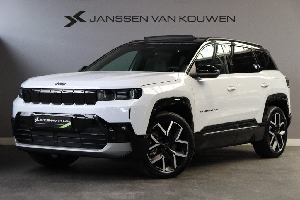 Jeep Compass First Edition 74 kWh Panoramadak / 1.9% financi, Auto's, Jeep, 12 maanden, 213 pk, 31 min, Nieuw