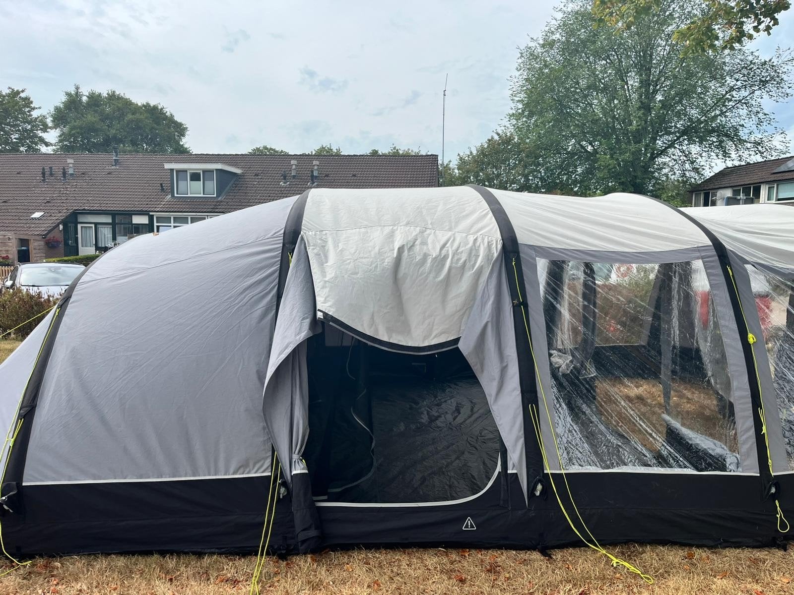 Ruime opblaasbare familietent - campa croyde tc air 6 p, Caravans en Kamperen, Ophalen, Zo goed als nieuw, Tot en met 6